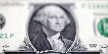 Dollar on track for weekly gain after Trump election win