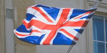 Scammers target UK senior citizens with Winter Fuel Payment texts