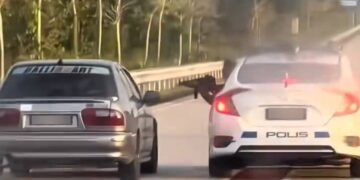 Malaysian police draw submachine gun in high-speed chase with underage driver , Malaysia News
